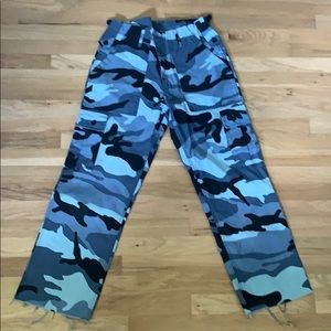 Urban outfitters camo pants